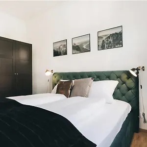 Residenz Dresden direkt an der Frauenkirche und dem Neumarkt, inklusive NETFLIX Apartment Dresden